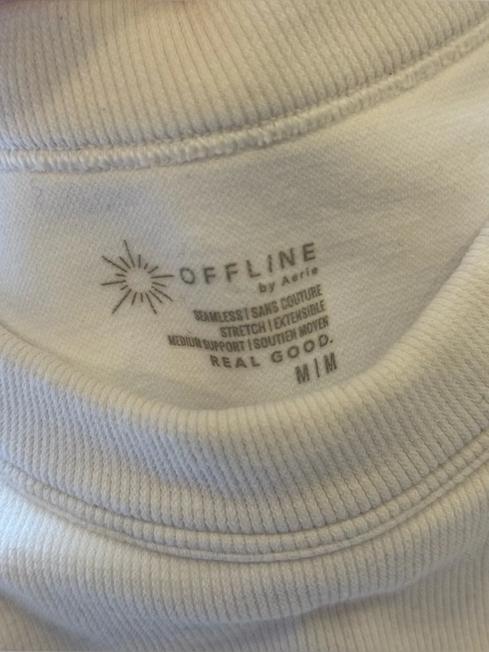 OFFLINE by Aerie White Seamless Ribbed Racerback Crop Tank Top Medium Gym Yoga - Picture 2 of 5